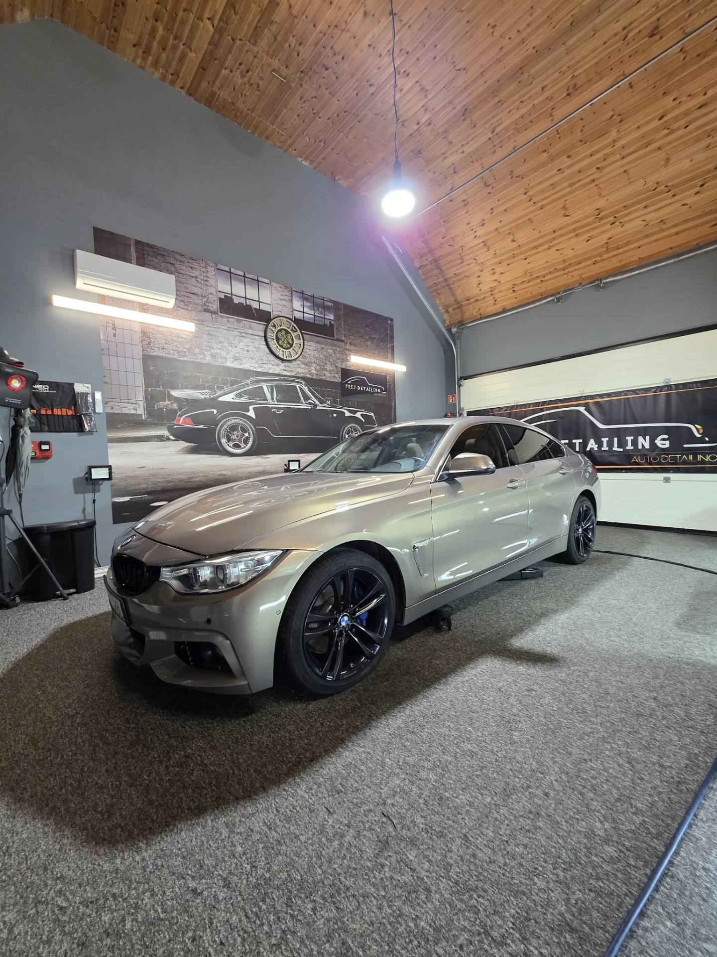 BMW serii 4 Gran Coupé w studiu