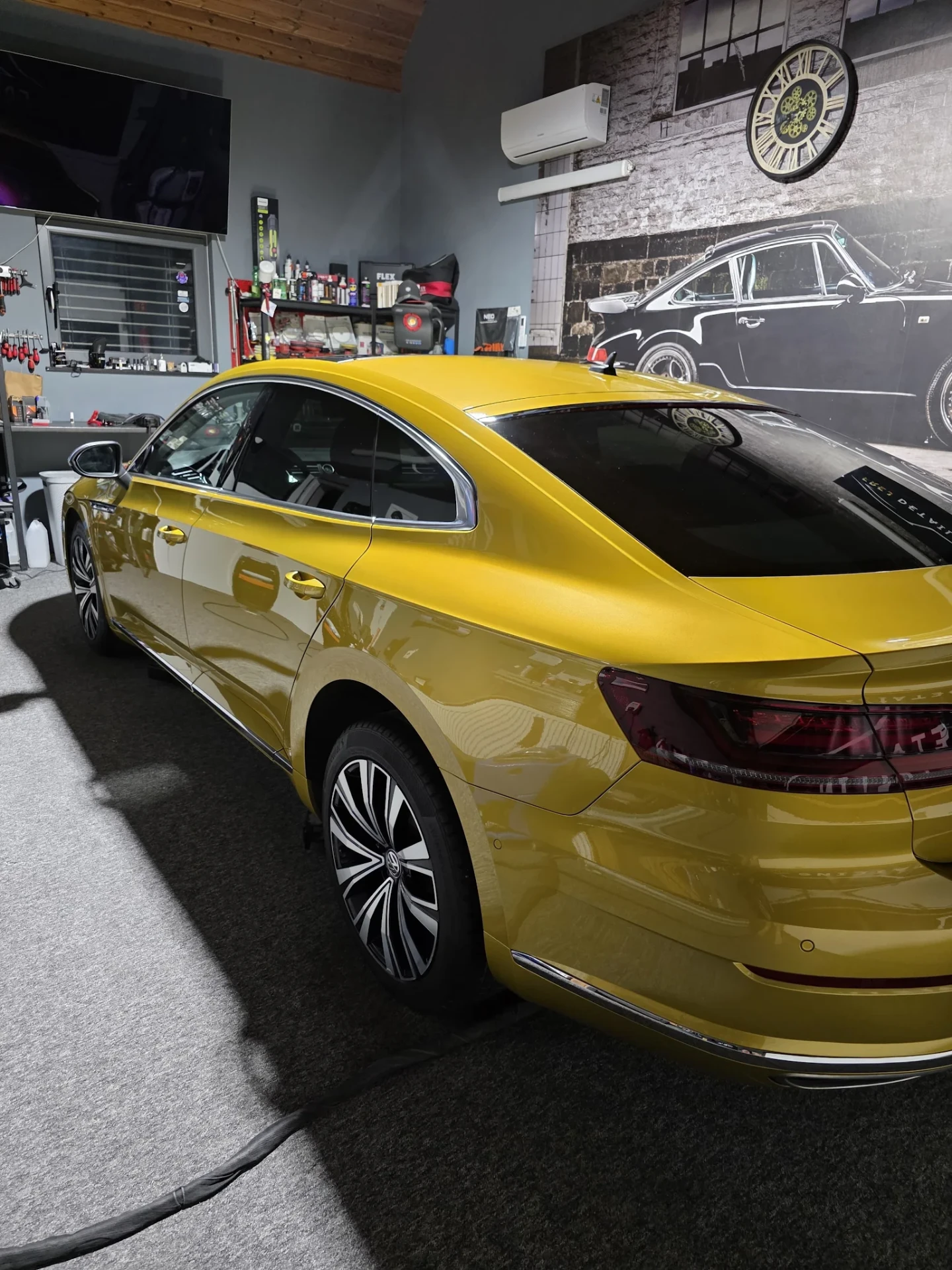 Volkswagen Arteon w studiu detailingu